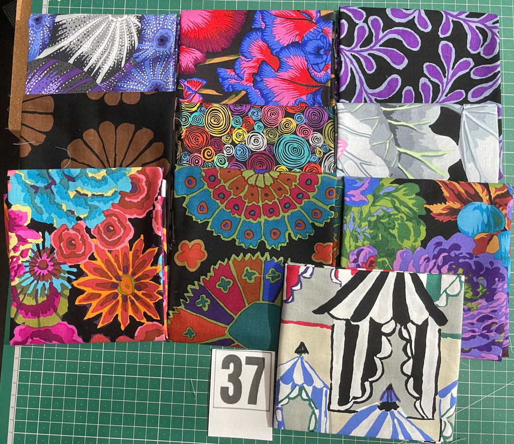 Kaffe Fassett Collective Collection Fat Quarter Bundle - 10 Metric Fat Quarters